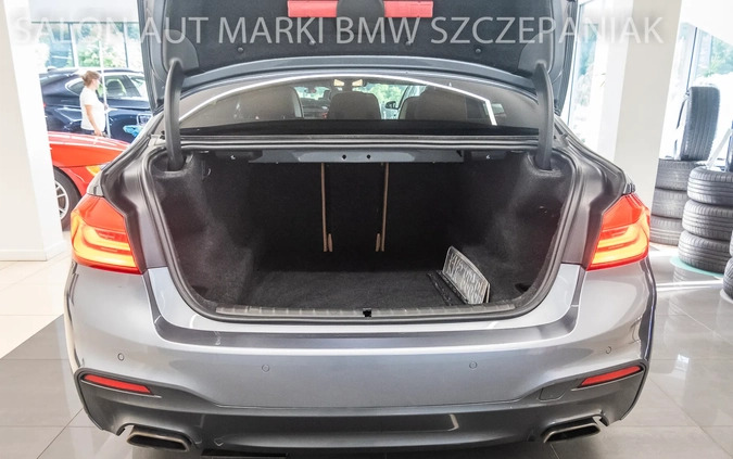 BMW Seria 5 cena 169000 przebieg: 179723, rok produkcji 2018 z Wejherowo małe 781